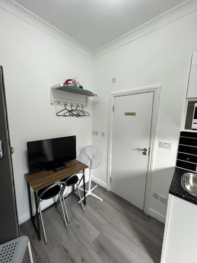 Kings City Centre Apartments Лондон Экстерьер фото