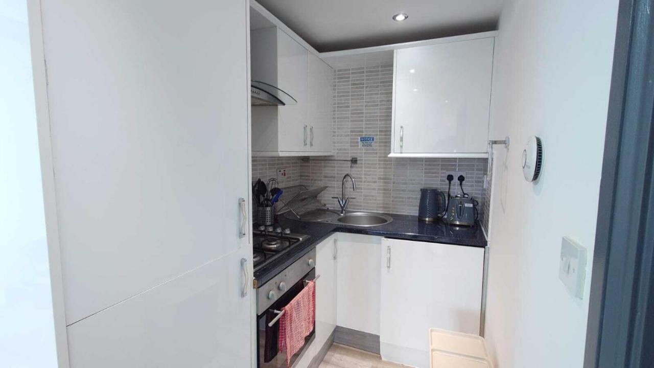 Kings City Centre Apartments Лондон Экстерьер фото