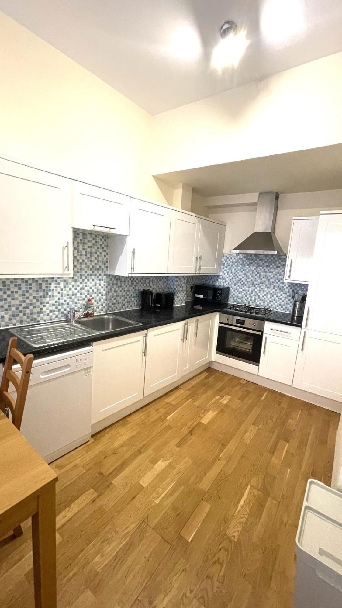 Kings City Centre Apartments Лондон Экстерьер фото