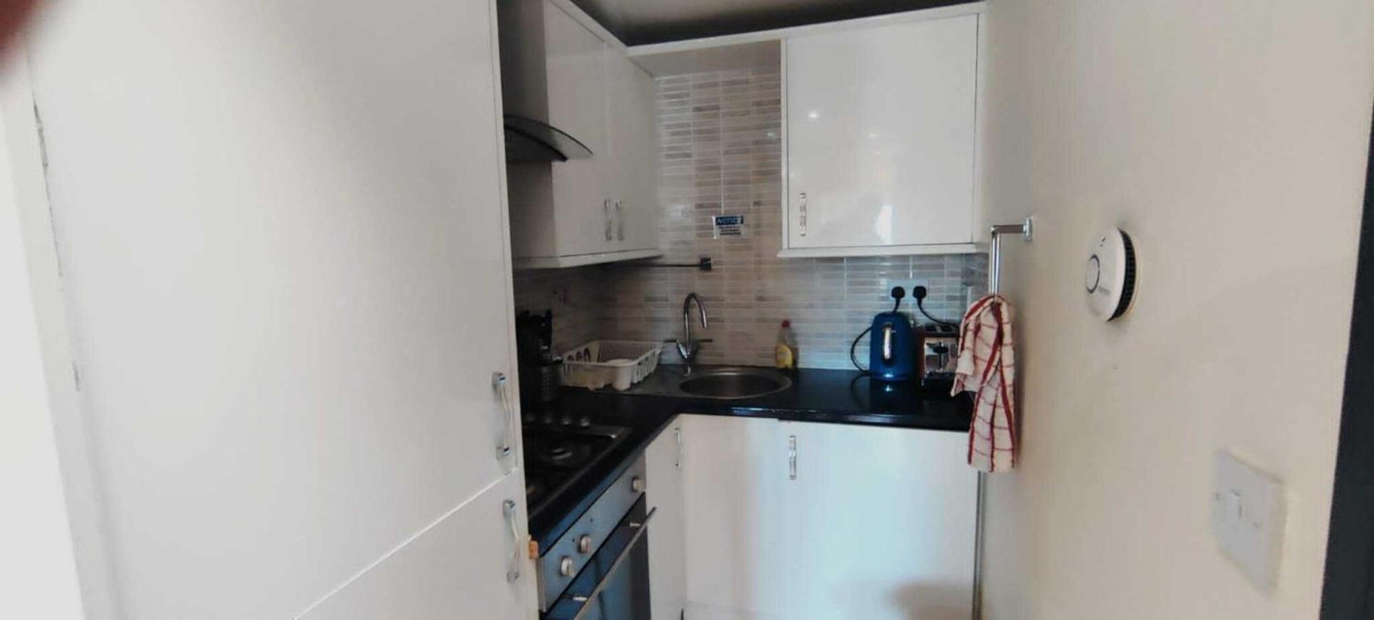 Kings City Centre Apartments Лондон Экстерьер фото