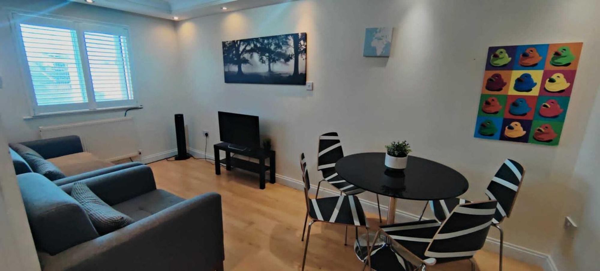 Kings City Centre Apartments Лондон Экстерьер фото