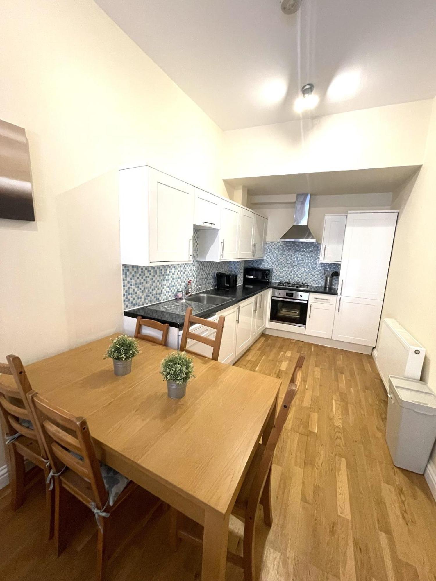 Kings City Centre Apartments Лондон Экстерьер фото
